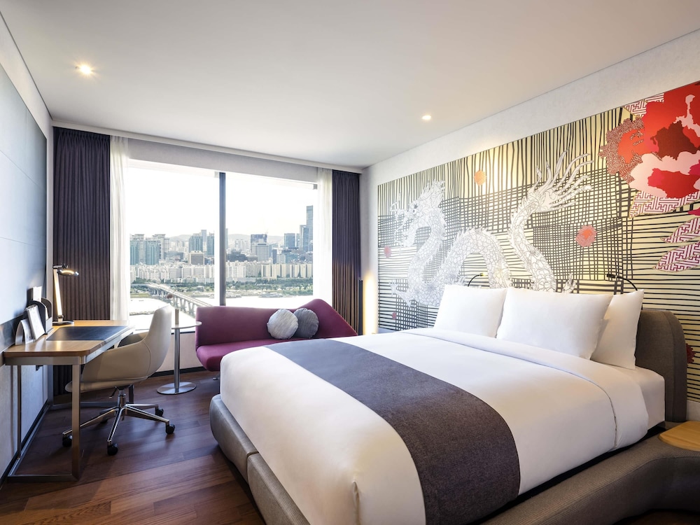 Habitación Deluxe con 1 cama queen del hotel Novotel Ambassador Seoul Yongsan - Seoul Dragon City