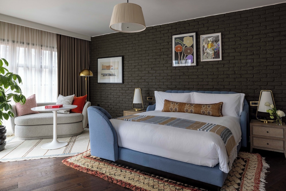 Suite, varias camas del hotel Virgin Hotels London - Shoreditch. Foto 3