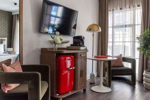 Suite Junior del hotel Virgin Hotels London - Shoreditch. Foto 5