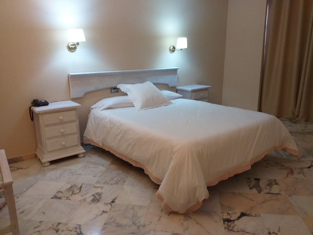 Suite del hotel Anfiteatro Romano. Foto 1