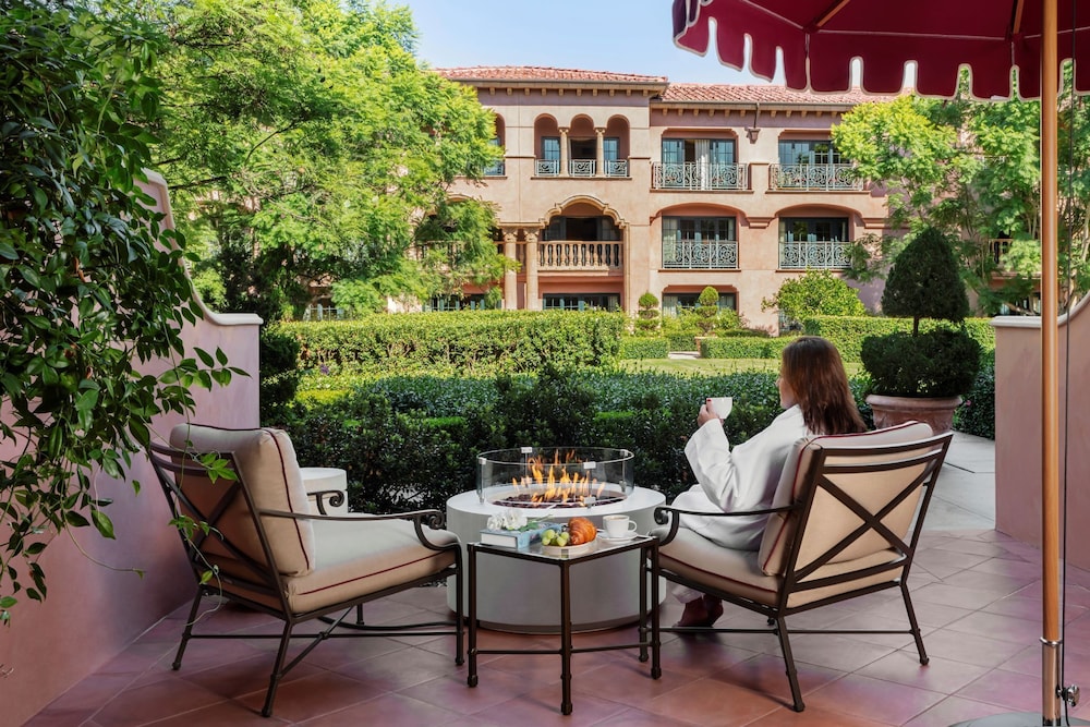 Suite, 1 habitación, chimenea (King Bed, Vista) del hotel Fairmont Grand Del Mar. Foto 4