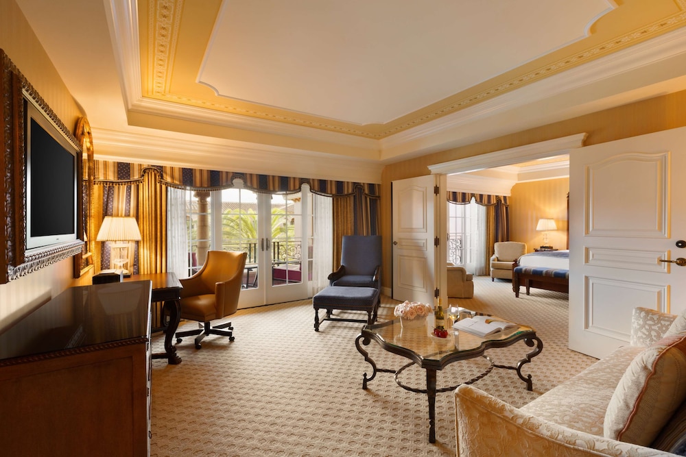 Suite Del Mar, 1 habitación, cama King, accesible para personas con discapacidad auditiva del hotel Fairmont Grand Del Mar. Foto 1