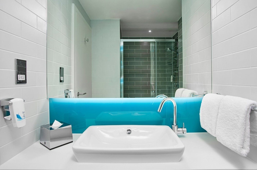 Habitación estándar (with Free Hot Breakfast) del hotel Holiday Inn Express Dublin City Centre, An Ihg. Foto 13