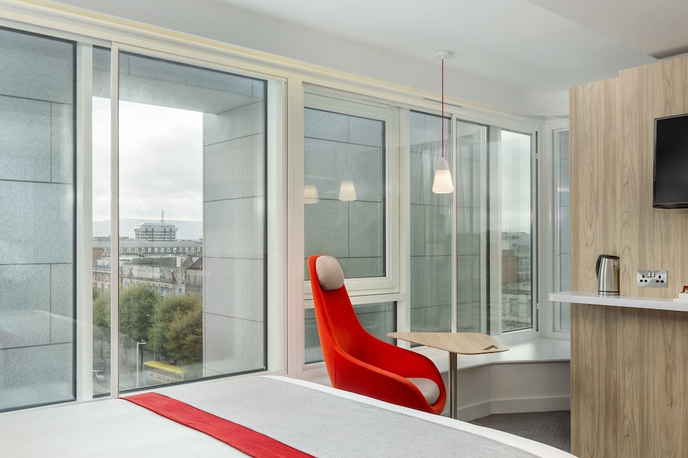 Habitación estándar, 1 cama doble, vistas a la ciudad (with Free Hot Breakfast) del hotel Holiday Inn Express Dublin City Centre, An Ihg. Foto 14