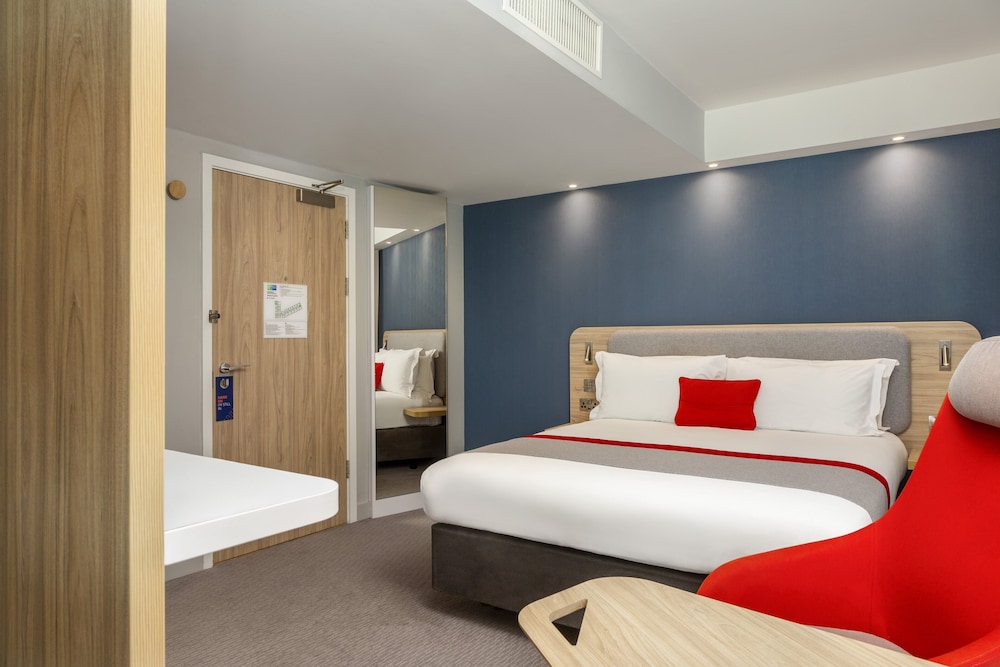 Habitación estándar, 1 cama doble, vistas a la ciudad (with Free Hot Breakfast) del hotel Holiday Inn Express Dublin City Centre, An Ihg. Foto 20
