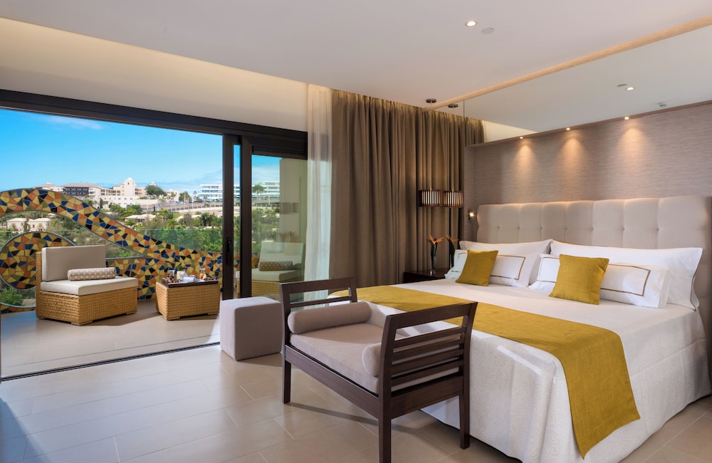 Suite Premium del hotel GF Victoria
