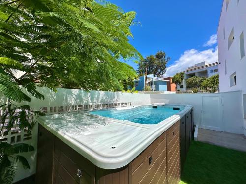 Apartamento con bañera de hidromasaje y jardín del hotel The Blue Corner