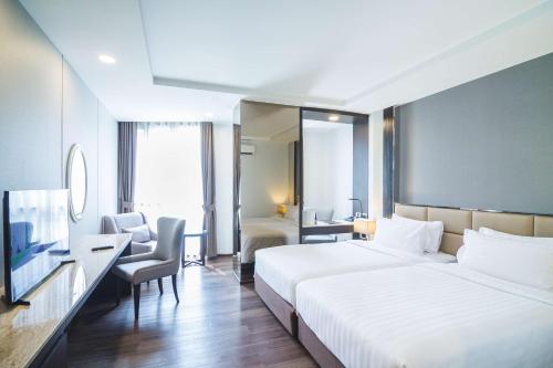 Habitación Doble Deluxe - 2 camas del hotel Surestay Plus By Best Western Sukhumvit 2
