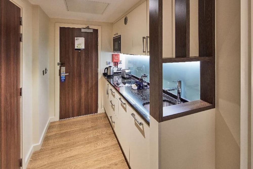 Estudio Premium, 1 cama King del hotel Marlin Waterloo. Foto 3