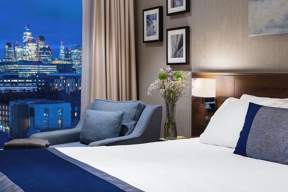 Habitación Premium, 1 cama King, vista a la ciudad del hotel Marlin Waterloo. Foto 2