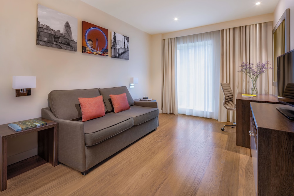 Suite Deluxe, 1 cama Queen del hotel Marlin Waterloo. Foto 3