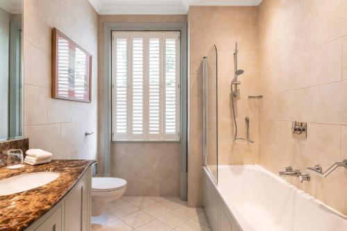 Habitación Deluxe del hotel The Petersham. Foto 29