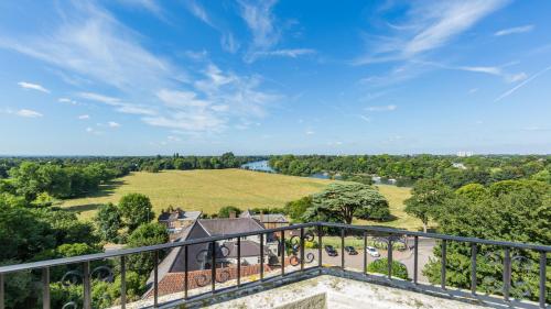Suite con vistas al río del hotel The Petersham. Foto 2