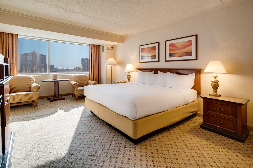 Habitación en planta alta, 1 cama de matrimonio grande del hotel Showboat Atlantic City