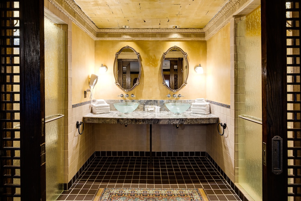 Suite junior, 2 camas de matrimonio (House of Blues) del hotel Showboat Atlantic City. Foto 4