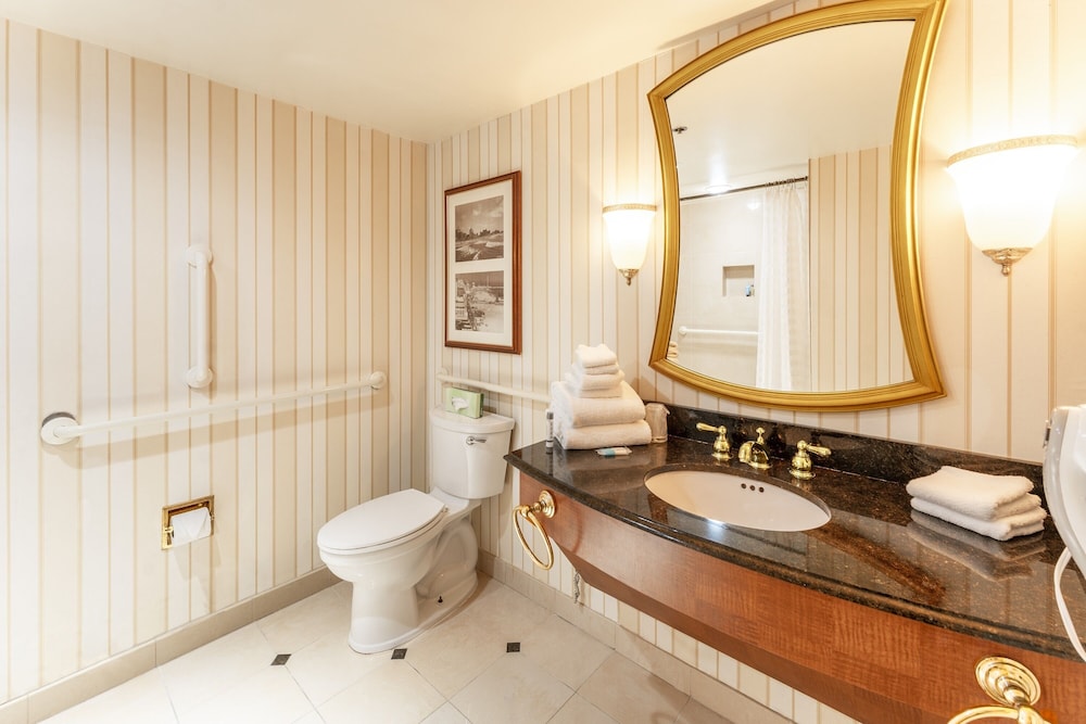 Habitación estándar, 2 camas de matrimonio con ducha accesible del hotel Showboat Atlantic City. Foto 4
