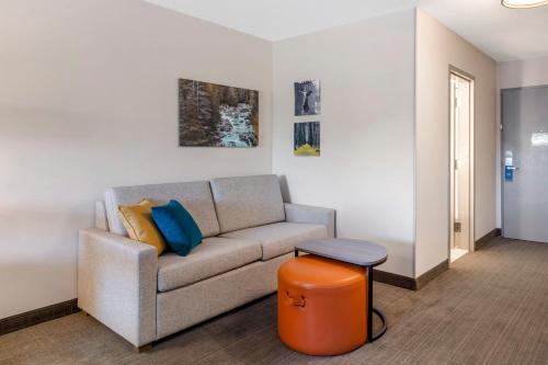 Suite para no fumadores - cama extragrande del hotel Comfort Inn and Suites Saratoga Springs. Foto 1