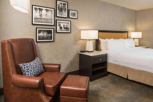 Habitación Doble adaptada para personas de movilidad reducida con ducha a ras de suelo - 2 camas dobles del hotel Saratoga Hilton