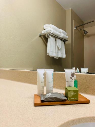 Habitación con 2 camas grandes - No fumadores del hotel Country Inn & Suites by Radisson, Ithaca, NY. Foto 1