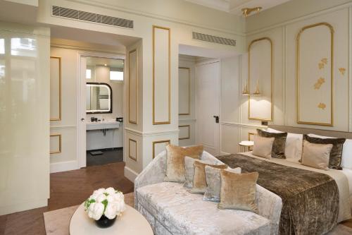 Habitación Doble Executive con terraza del hotel Le Narcisse Blanc and Spa