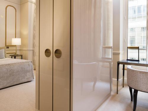 Habitación Doble Superior del hotel Le Narcisse Blanc and Spa. Foto 6