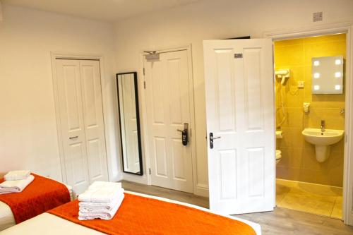 Habitación Triple del hotel NOX Lancaster Gate. Foto 2