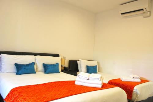 Habitación Triple del hotel NOX Lancaster Gate. Foto 5
