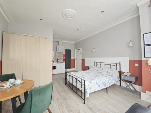 Habitación Familiar del hotel Avis Bromley. Foto 3