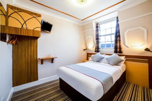 Habitación Doble Estándar del hotel Oyo Vegas. Foto 4