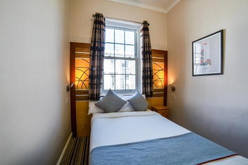 Habitación Doble Estándar del hotel Oyo Vegas. Foto 6