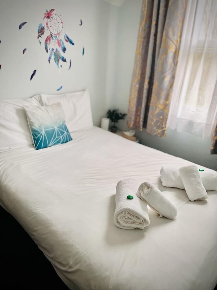 Cozy Double Room (Shared Bathroom) del hotel United Lodge and Apartments. Foto 4