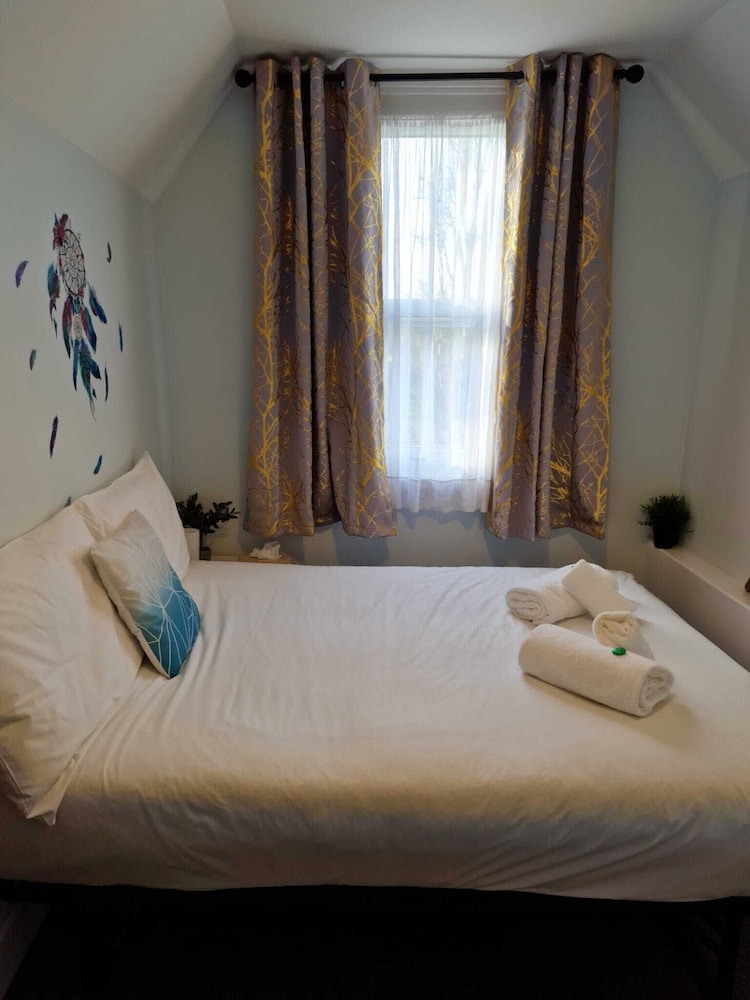 Cozy Double Room (Shared Bathroom) del hotel United Lodge and Apartments. Foto 9