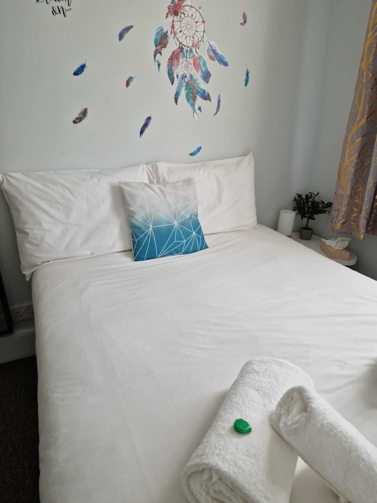 Cozy Double Room (Shared Bathroom) del hotel United Lodge and Apartments. Foto 17
