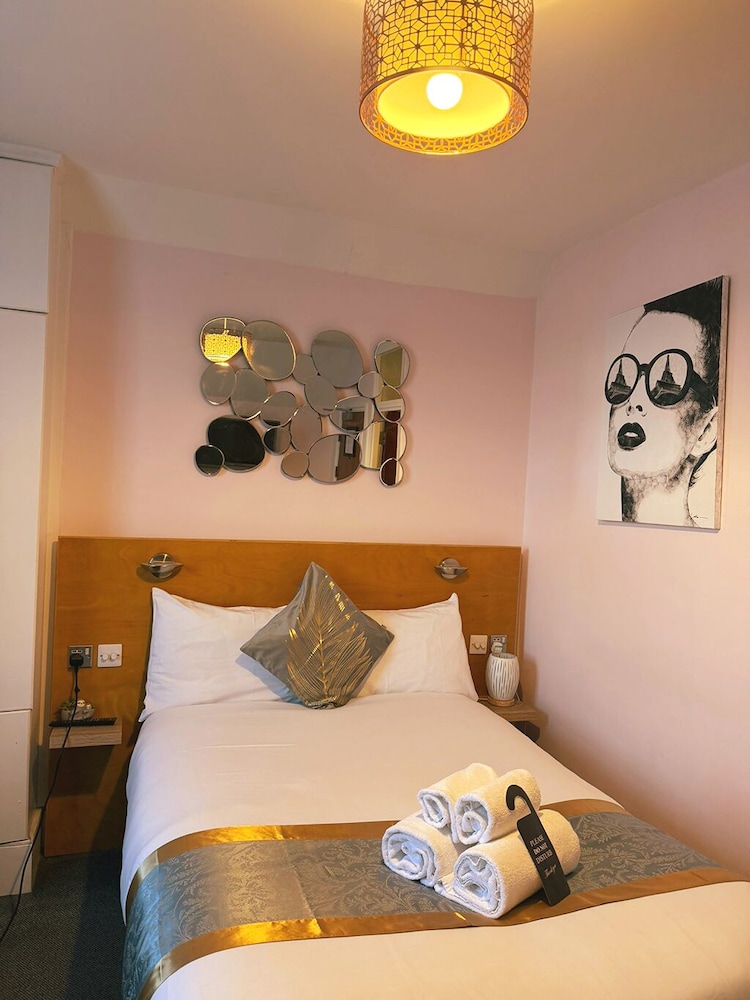 Habitación doble de uso individual del hotel United Lodge and Apartments. Foto 15