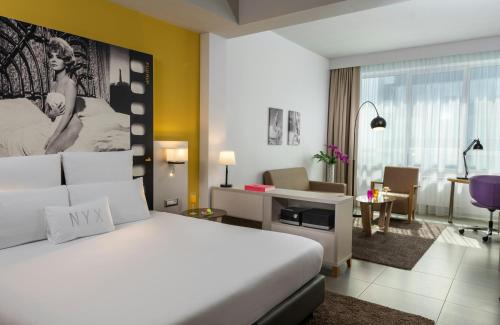 Suite Junior del hotel NYX Milan. Foto 2