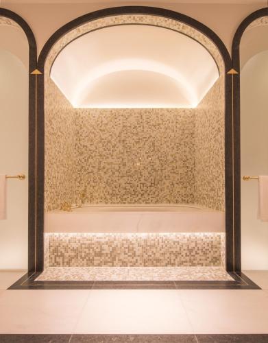 Habitación Executive con cama King del hotel Four Seasons Hotel London at Tower Bridge