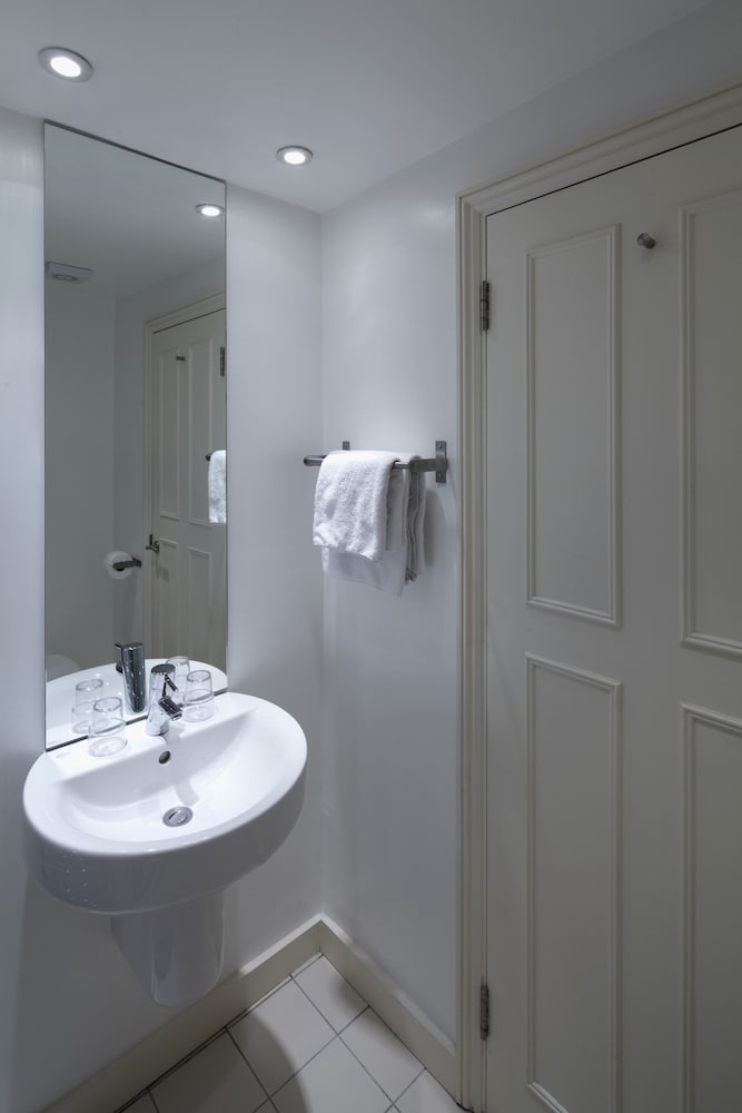Suite, 2 camas dobles del hotel The B+B Belgravia. Foto 1