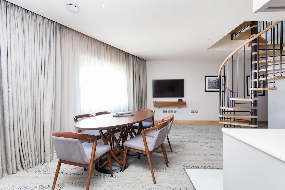 Apartamento superior, 4 habitaciones, accesible para personas con discapacidad del hotel Sanctum London Belsize Road. Foto 15