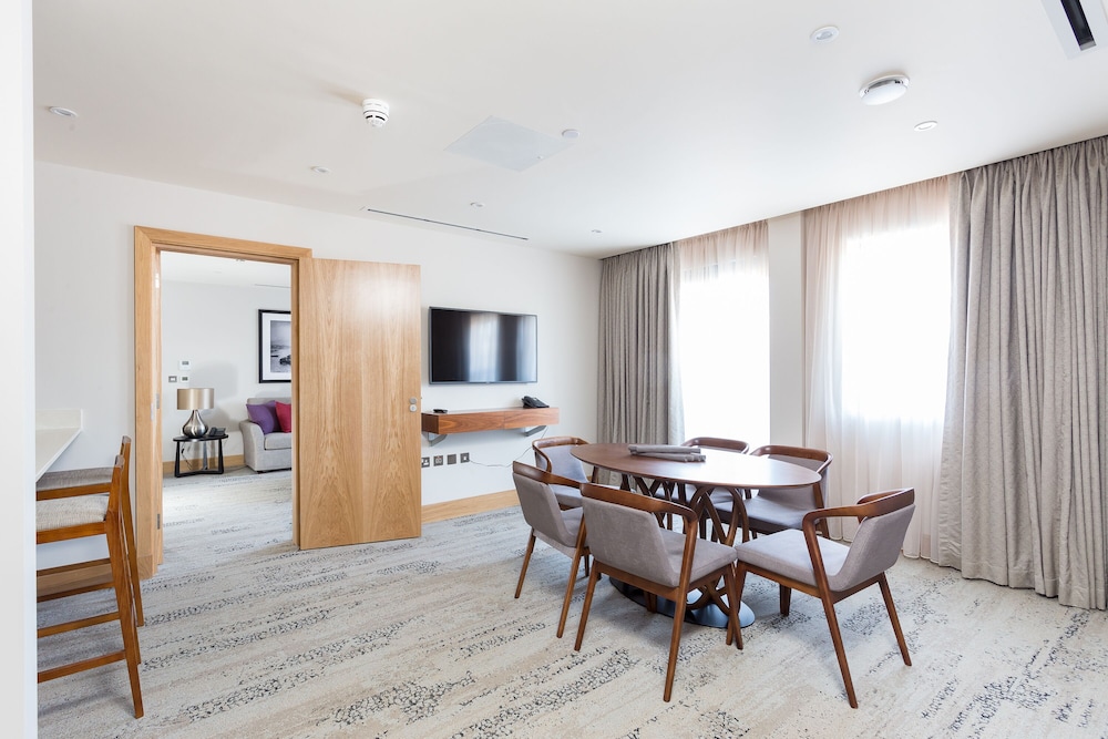 Apartamento Deluxe, 4 habitaciones, accesible para personas con discapacidad del hotel Sanctum London Belsize Road. Foto 18