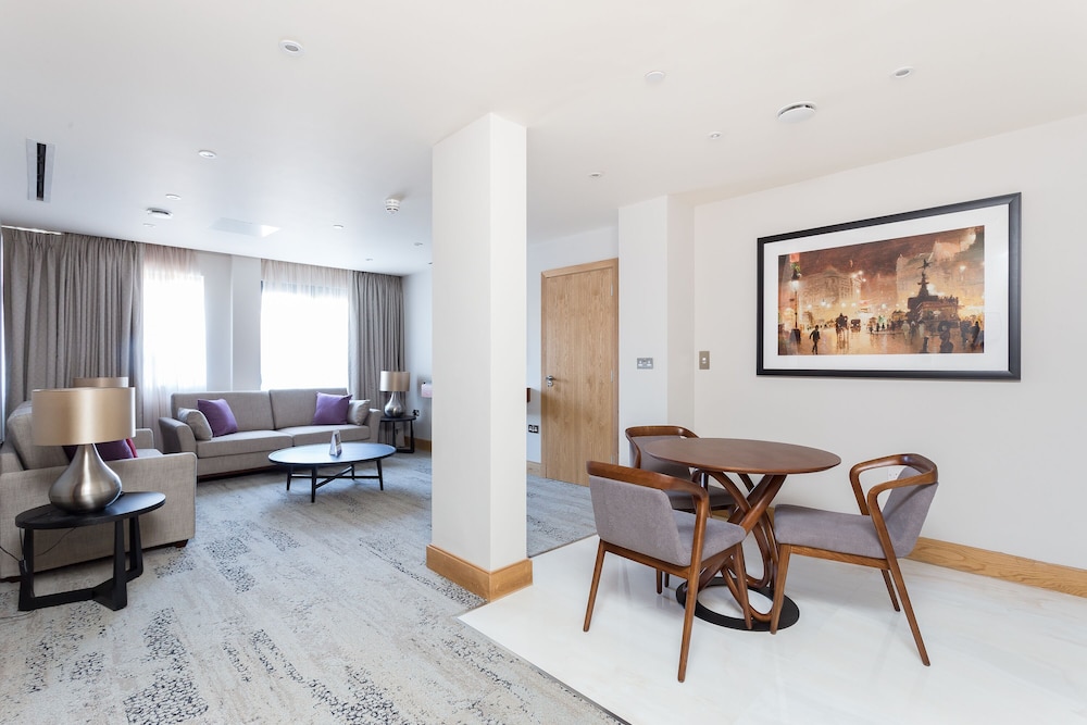 Apartamento Deluxe, 4 habitaciones, accesible para personas con discapacidad del hotel Sanctum London Belsize Road. Foto 24