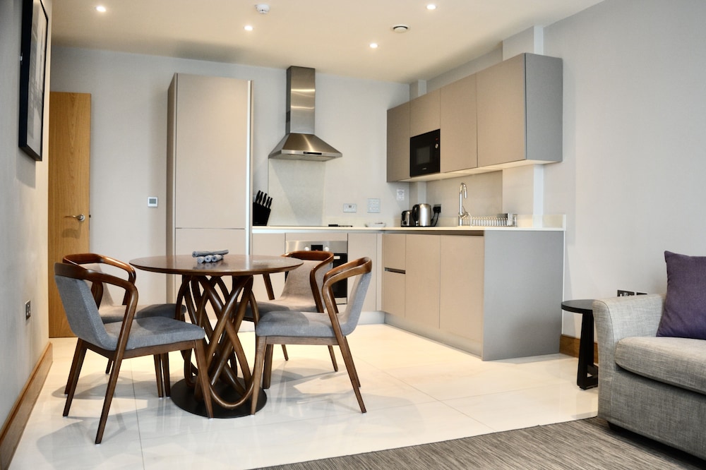 Apartamento de lujo, 2 habitaciones, accesible para personas con discapacidad del hotel Sanctum London Belsize Road. Foto 4