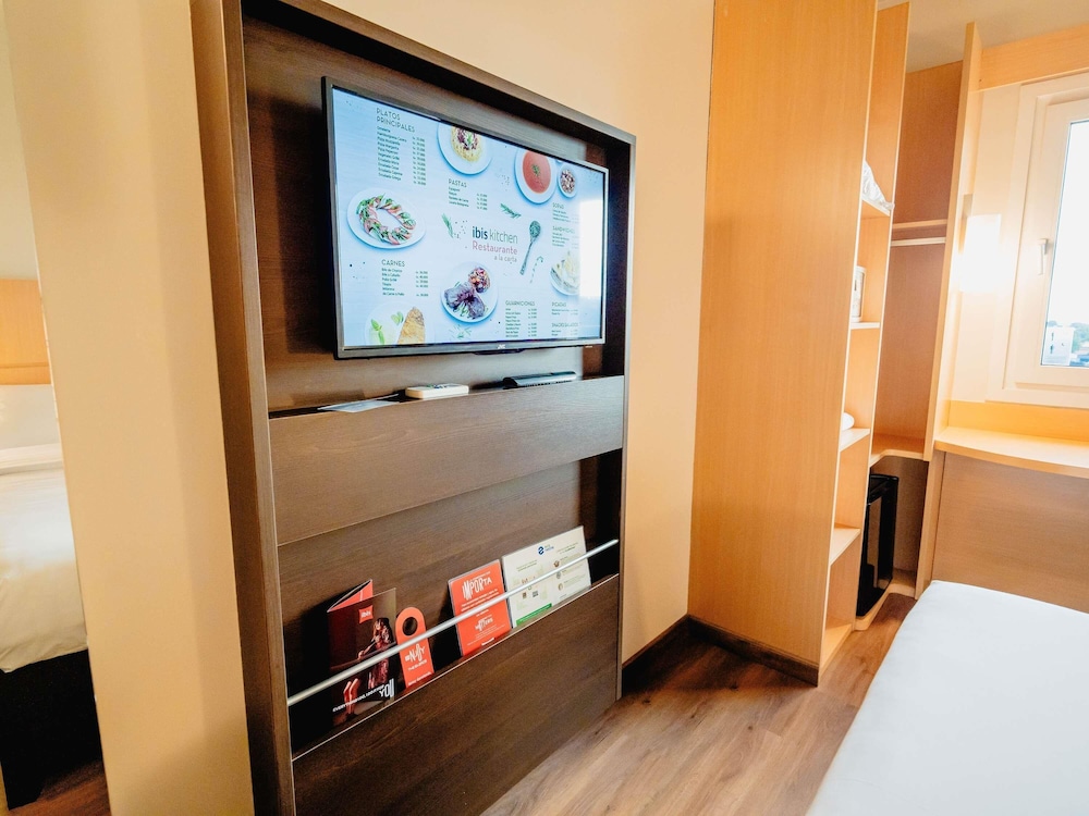 Habitacion Standard con 1 cama doble del hotel Ibis Asuncion. Foto 8