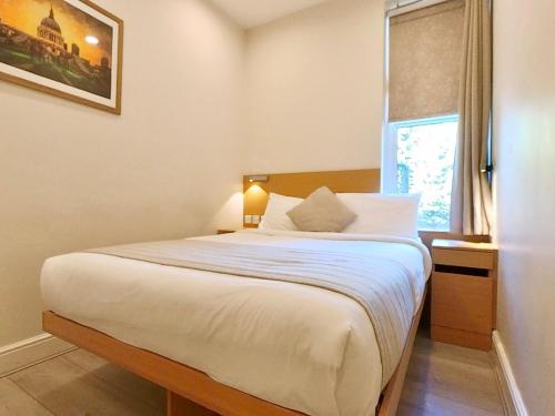 Habitación Doble del hotel NOX Olympia. Foto 17