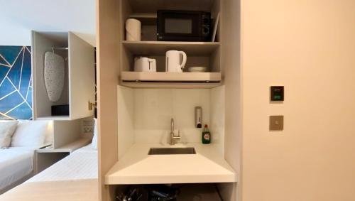 Habitación Triple del hotel NOX Olympia. Foto 15