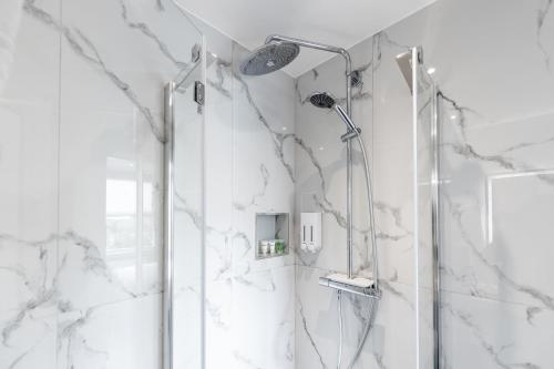 Double Studio with Jacuzzi (Lower Ground floor) del hotel NOX Richmond. Foto 9