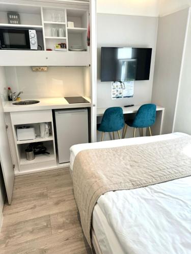 Habitación Doble Pequeña del hotel NOX Richmond. Foto 14