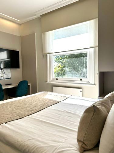 Small Double Room with River View del hotel NOX Richmond. Foto 17