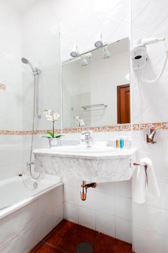 Double Room with Private Bathroom del hotel Hotelito El Campo. Foto 15