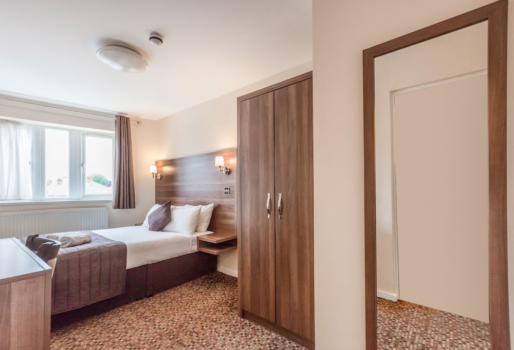 Habitación doble del hotel Prince Regent Excel London. Foto 5