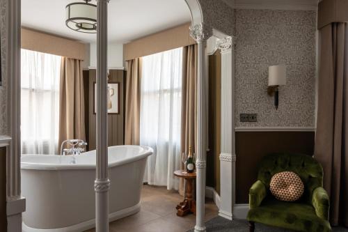 Suite de lujo del hotel The Drayton Court. Foto 11
